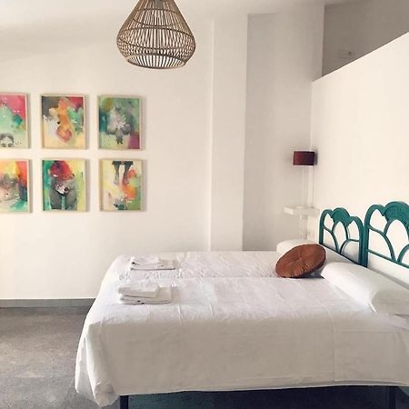 La Casa Movil. Casa De Artistas Villa Algodonales Ngoại thất bức ảnh