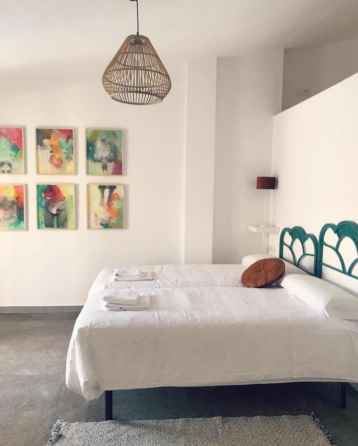 La Casa Movil. Casa De Artistas Villa Algodonales Ngoại thất bức ảnh